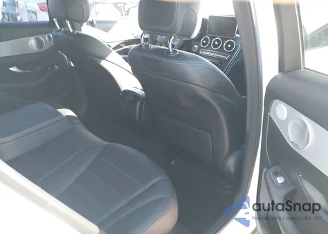 2019 Mercedes-Benz Glc 300 Coupe 4Matic z USA, uszkodzony, nr VIN WDC0J4KB3KF581569